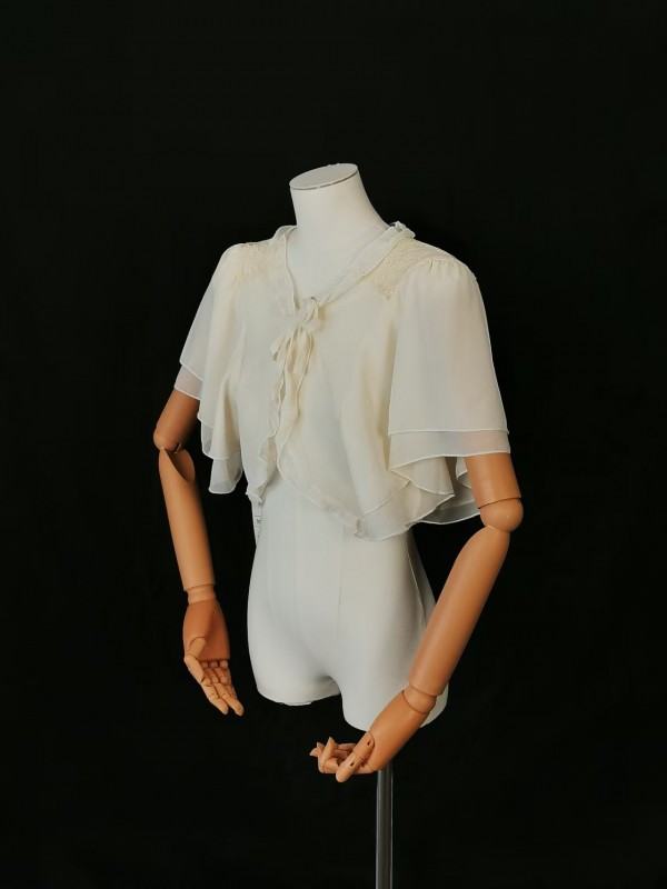 Lolita three color elegant chiffon shawl short style Lolita three color elegant chiffon shawl short style