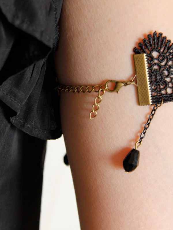Black Fringe Armband Black Fringe Armband