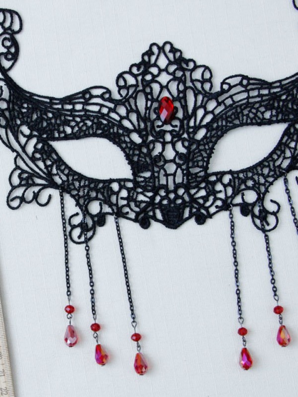 Black Lace Red Diamond Mask Black Lace Red Diamond Mask