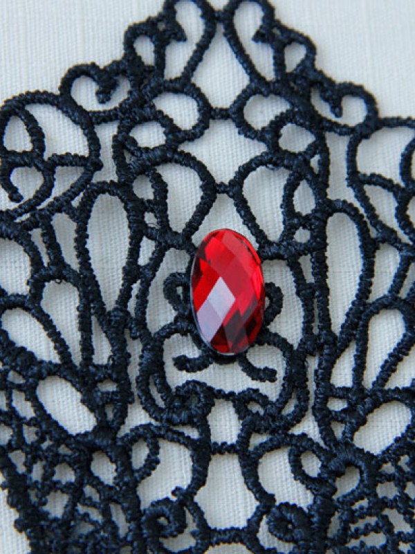 Black Lace Red Diamond Mask