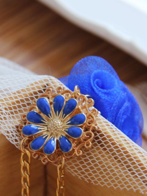Blue Flower Sweater Chain Blue Flower Sweater Chain