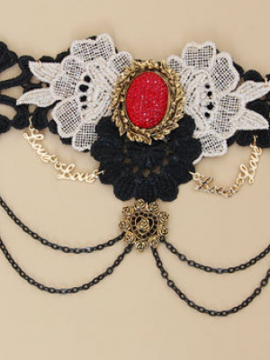 Dark Queen Gothic Lace Choker
