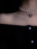 Gothic Heart-shaped Pendant Pearl Necklace