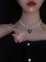 Gothic Heart-shaped Pendant Pearl Necklace