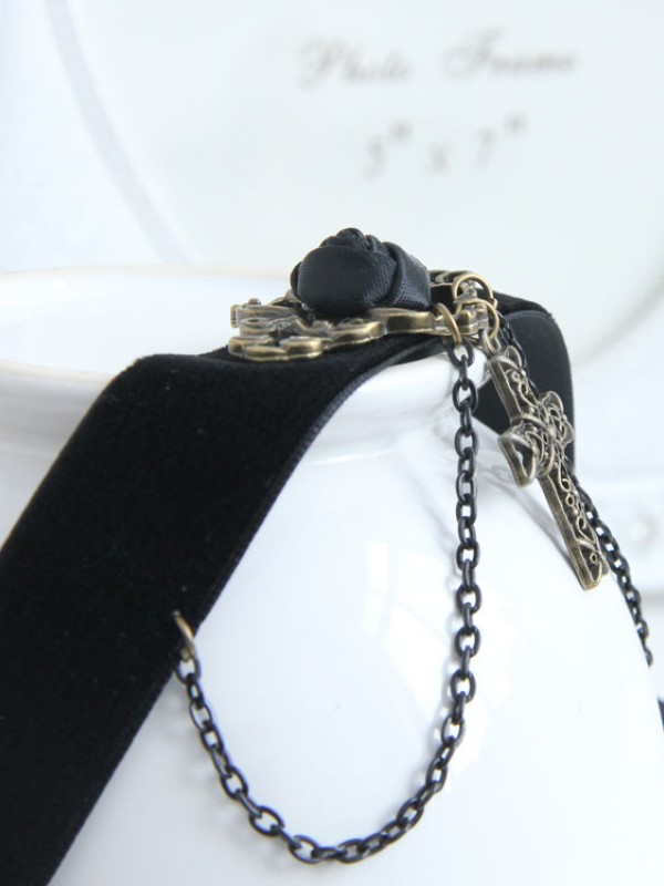 Gothic Punk Cross Choker