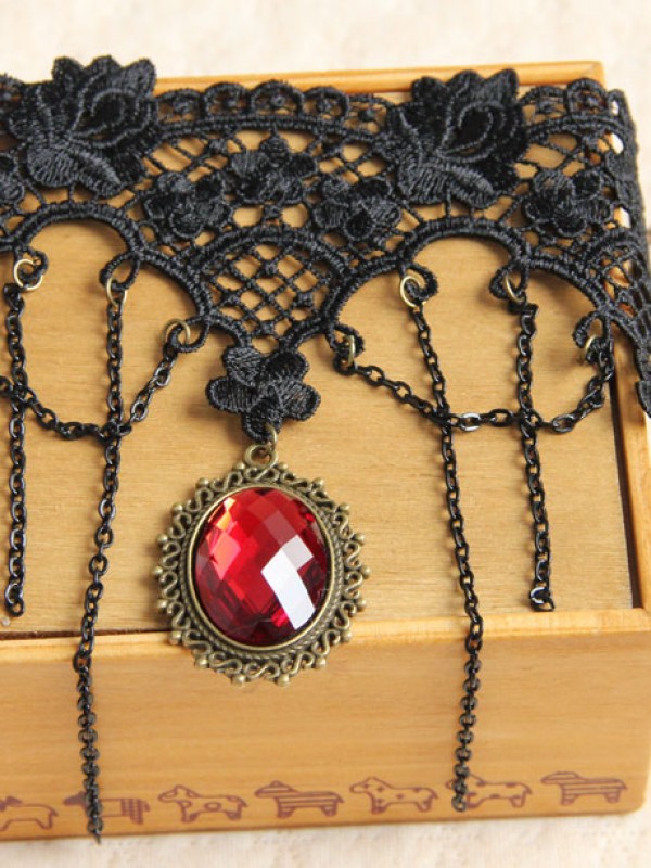 Gothic Race Red Diamond Armband