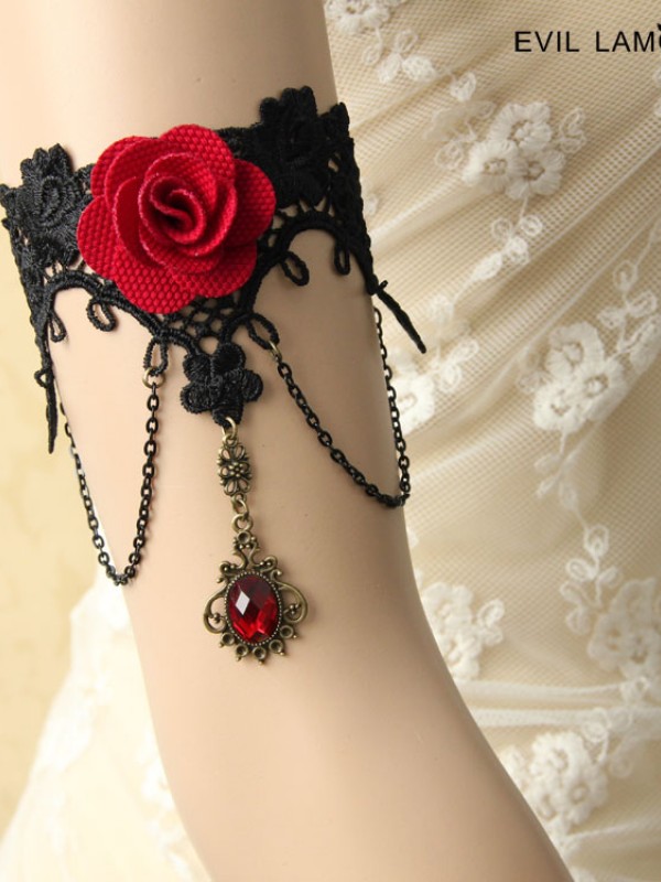Gothic Race Red Rose Armband Gothic Race Red Rose Armband