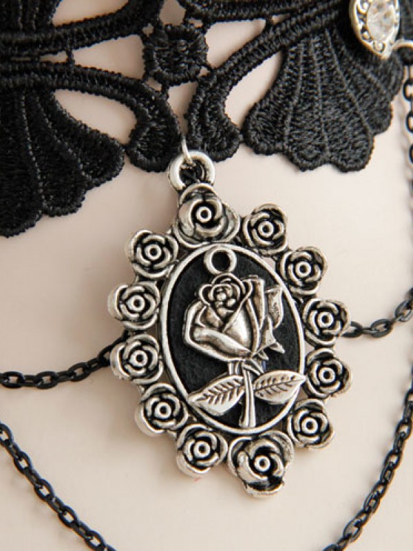 Gothic Rose Pendant Choker Gothic Rose Pendant Choker