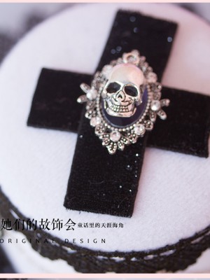Gothic Skeleton Lace Fringe Mini Hat 