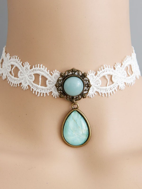 Jewel Pendant Choker