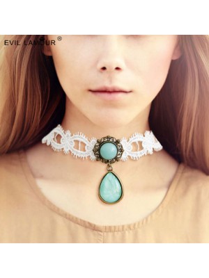 Jewel Pendant Choker