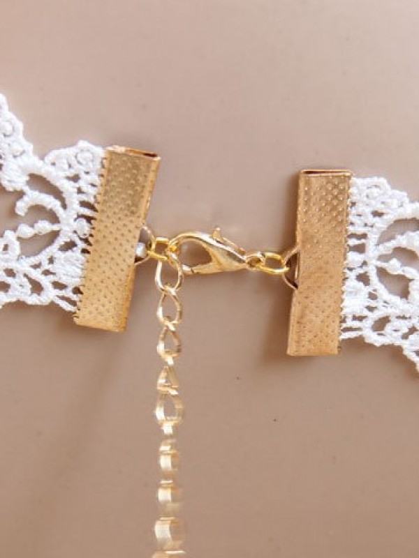 Lace Pearl Choker