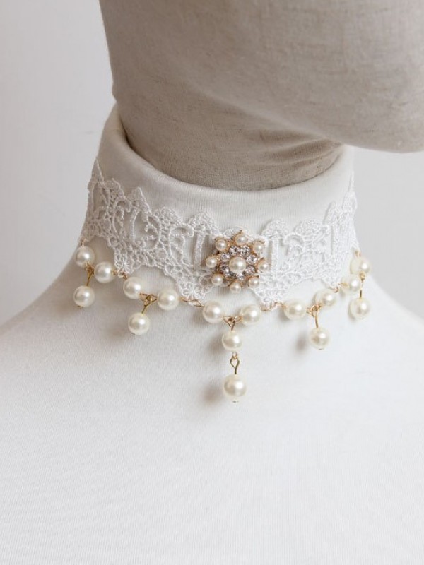 Lace Pearl Choker