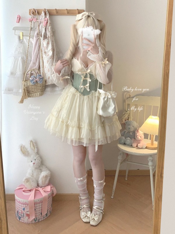 Sweet Lolita Bow Jacquard Retro Suspender Puffy Dress Sweet Lolita Bow Jacquard Retro Suspender Puffy Dress