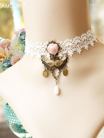 Mask Queen Lace Choker