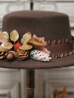 Miss Point - Letter of Autumn Mini Top Hat Miss Point - Letter of Autumn Mini Top Hat