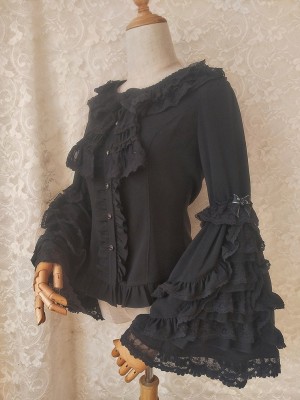 Retro Lace Trumpet Sleeve Blouse