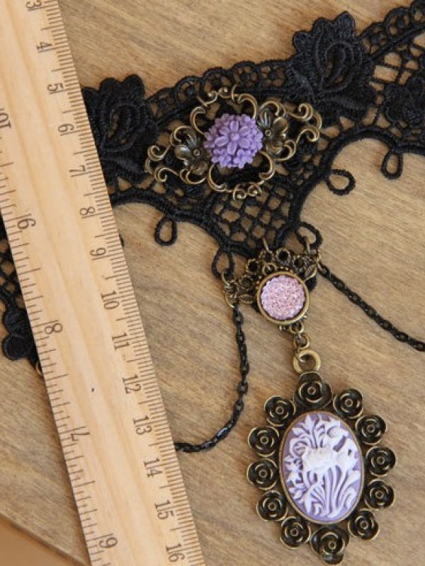 Rose Maiden Pendant Lace Choker