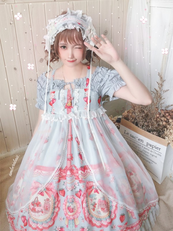 Strawberry Rabbit Breast-high Jumperskirt