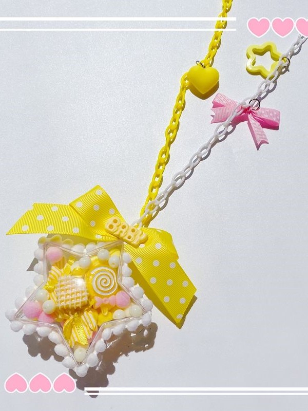 Translucent Five-Pointed Star Pendant Necklace