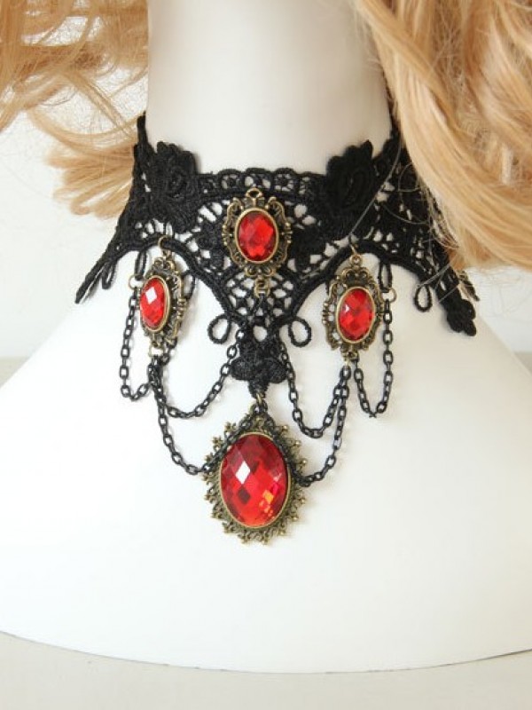 Vampire Retro Ruby Pendant Choker