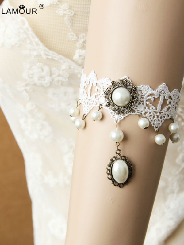 White Pearl Race Armband