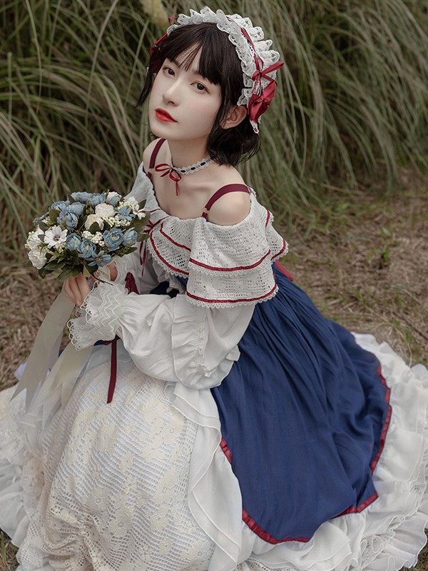 With Puji - Snow White Elegant One-piece