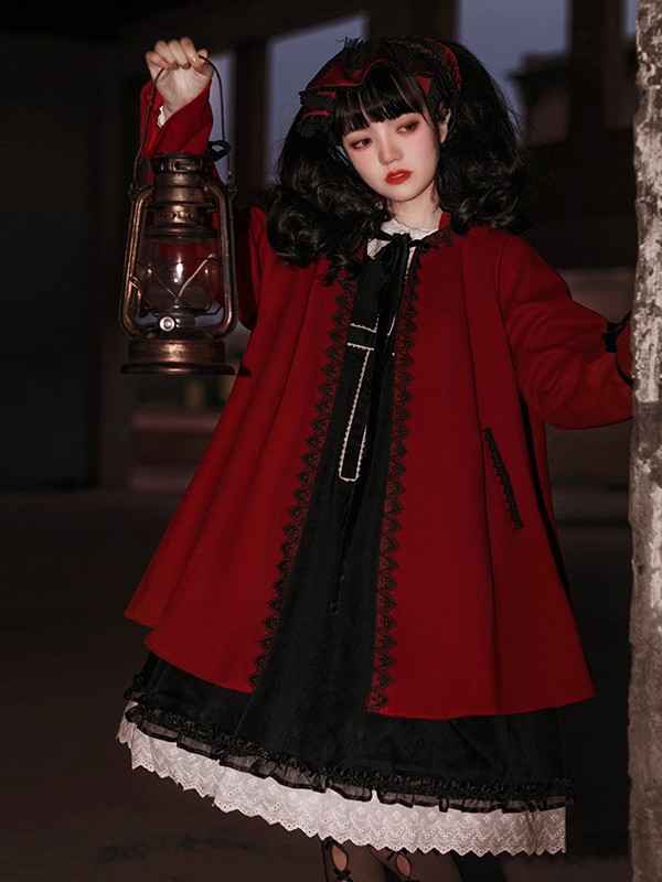 With Puji - Secret Garden Cape With Puji - Secret Garden Cape