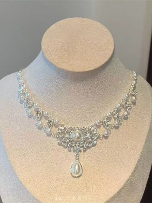 [teardrop choker] Pearl & rhinestone tassel pendant necklace