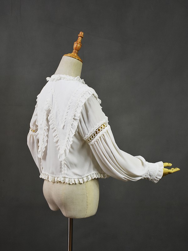 +Mercédes+ Retro Court Lace Peaked Collar Blouse 002 +Mercédes+ Retro Court Lace Peaked Collar Blouse 002